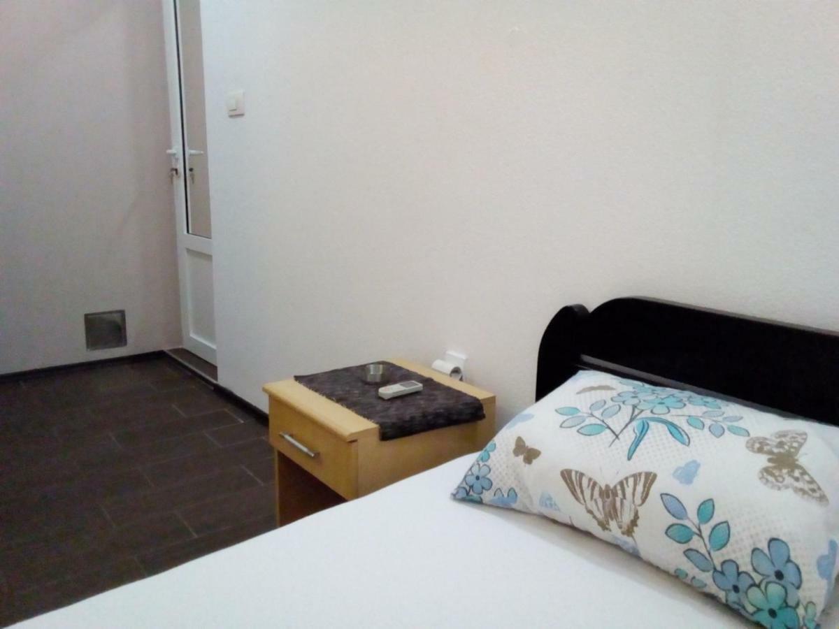 Apartments Grubor Будва Екстериор снимка
